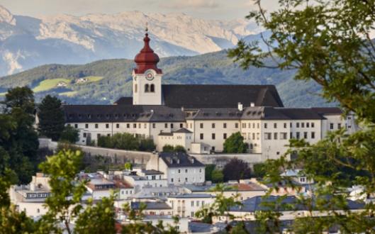 Contemporary Art: Salzburg Foundation Walk of Modern Art