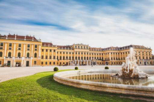 Exploring the Majestic Schönbrunn Palace Gardens: A Royal Retreat