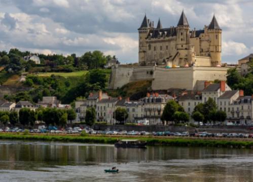 The Architectural Evolution of Loire Valley Châteaux