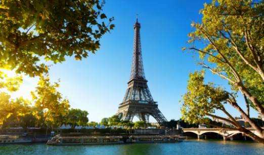 Seasonal Events and Cruises on the Seine: What to Look For