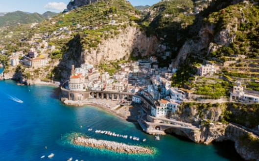 A Guide to the Best Beaches on the Amalfi Coast