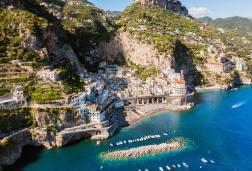 Charming Villas: Exclusive Rentals on the Amalfi Coast