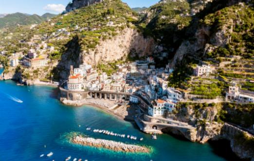 Architectural Marvels of the Amalfi Coast: From Ancient Churches to Saracen Towers