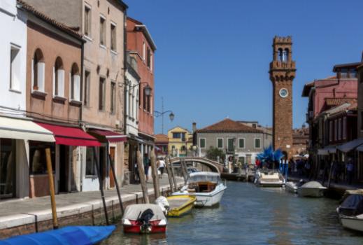 From Sand to Art: The Complete Glassmaking Process in Murano