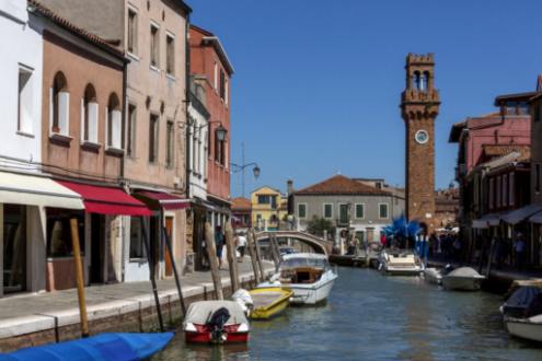 Burano's Vibrant Palette: Shopping for Handcrafted Textiles