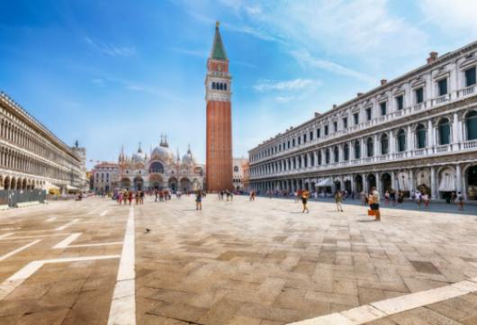 The Seasonal Delights of the Rialto Market