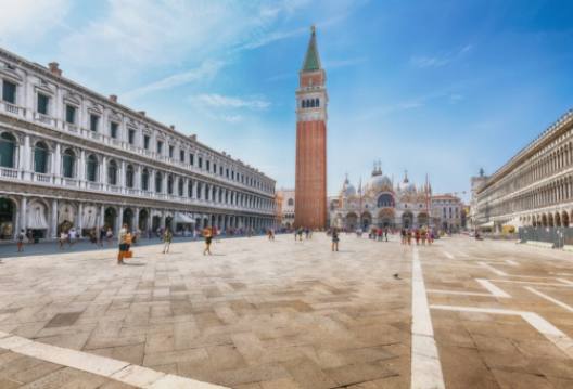 A Brief History of Venice's Gondolas: From Transportation to Tourist Attraction