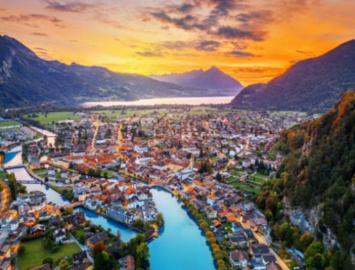 Lauterbrunnen Valley: Waterfalls and Traditional Villages