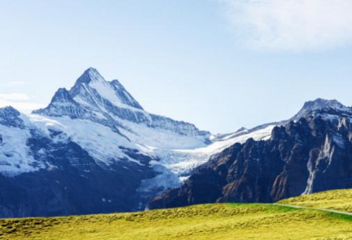 The Scenic Beauty of Lake Thun and Lake Brienz