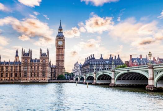 Using Contactless and Oyster Cards for Payment