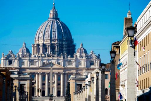 Architectural Features and Art within St. Peter's Basilica
